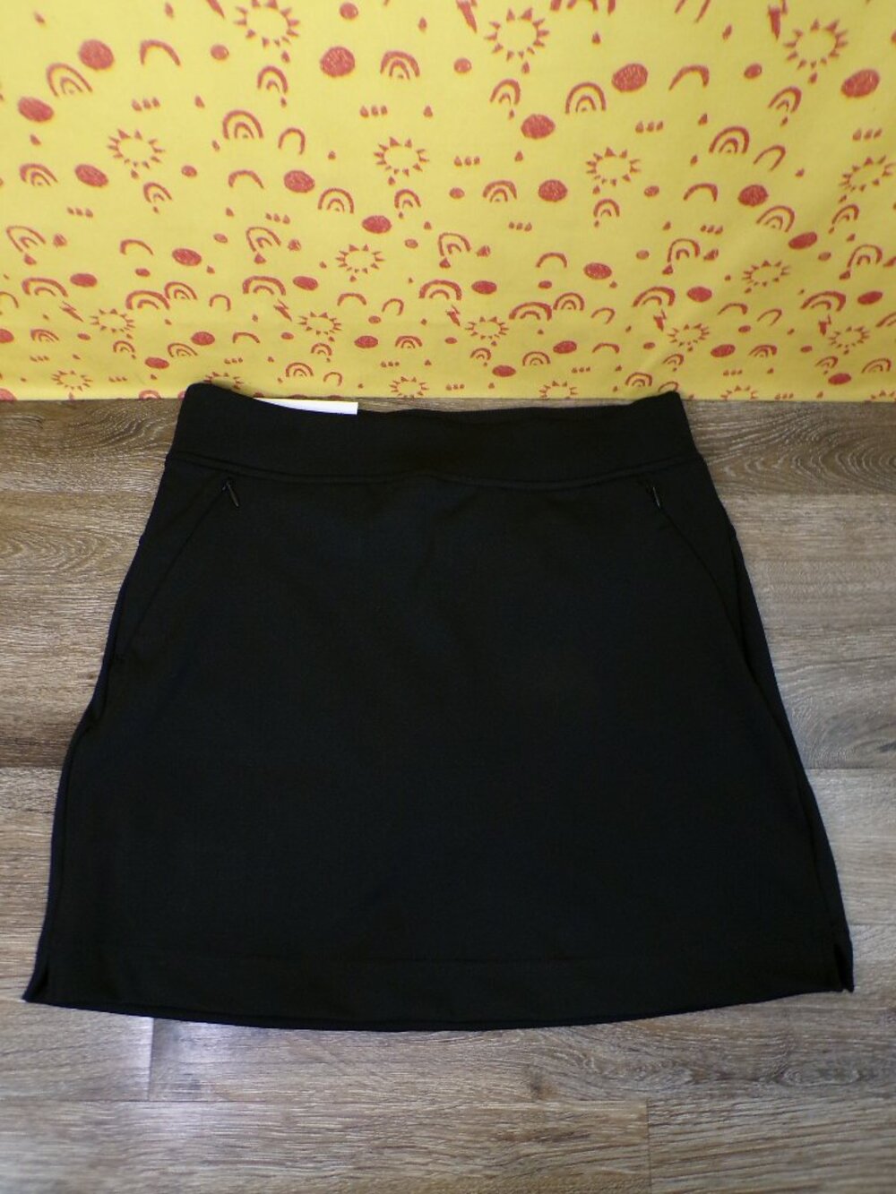 32 Degrees Cool NWT Women's Black Skort Size: X-Small